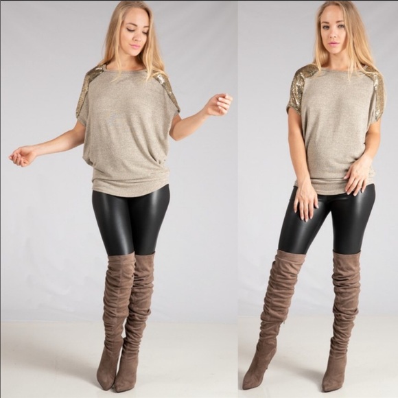 Shoulder Detail Knit Top - Picture 2 of 3